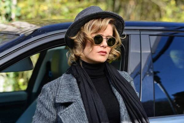 Hayat Şarkısı - Episode 10 - Z filmu - Burcu Biricik