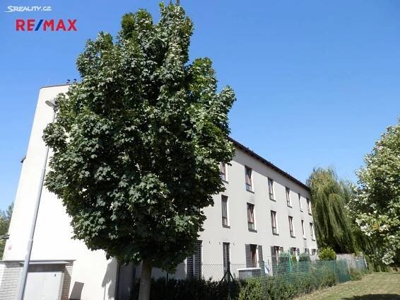 Pronájem bytu 2+kk 44 m², Za Mlýnem, Hostivice