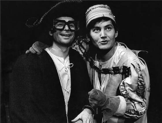 Zkrocení zlé ženy - 15.03.1973, Petr Štěpánek (Lucenzio), Josef Čáp (Tranio) Foto: Jaromír Svoboda