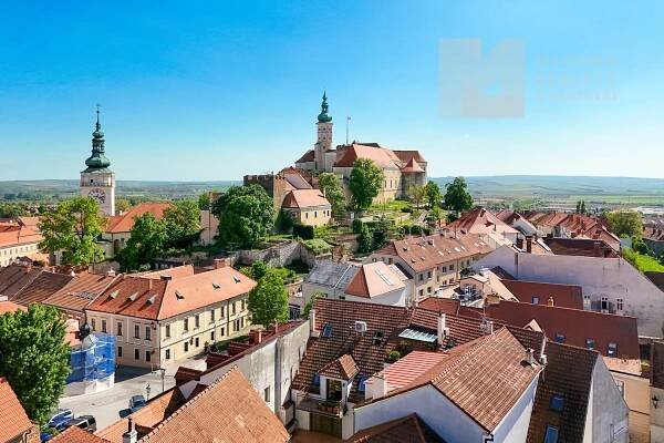 Prodej rodinné domy, 261 m2, Pozemek 361 m2, Zahrada - Mikulov | Reality.iDNES.cz 