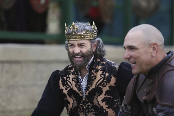 Galavant - My Cousin Izzy - Z filmu - Timothy Omundson, Vinnie Jones