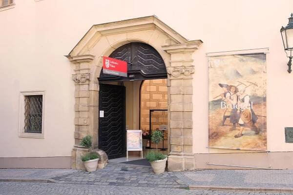 Lobkowiczký palác foto 1