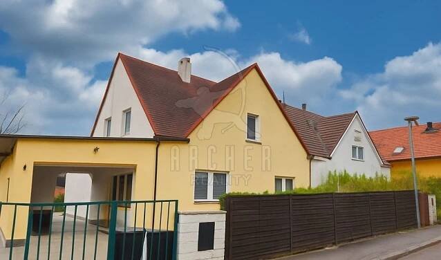 Prodej RD/T/G/S, 282 m2, pozemek 588 m2, Praha 5 - Stodůlky, ul. K Fialce | Reality.iDNES.cz 