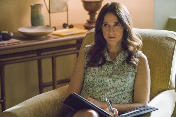 Casual - The Table - Z filmu - Michaela Watkins