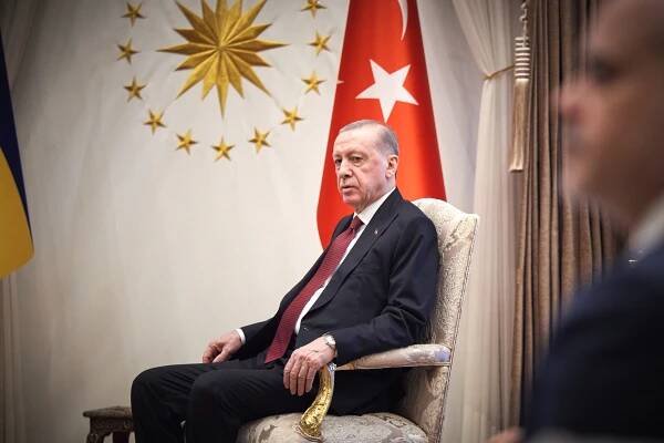 Volodymyr Zelenskyy Holds a Meeting with Recep Tayyip Erdoğan — Official website of the President of Ukraine