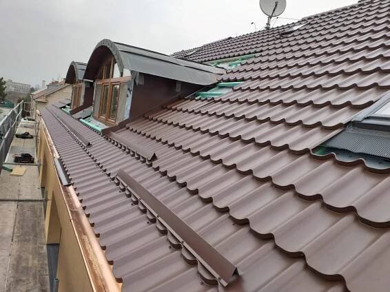 Roofman - Střechy a stavby na klíč| REKONSTRUKCE STŘECHY BYTOVÉHO DOMU OLOMOUC BĚLIDLA