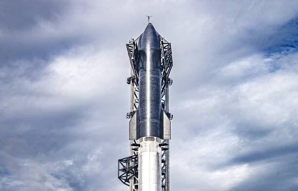 SpaceX’s mighty Starship rocket stacked for 3rd test flight