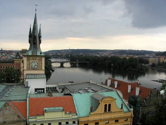 Staroměstská mostecká věž