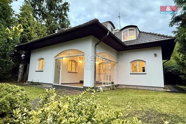Rodinné domy, Mužíkova, Hradec Králové, 140 m2