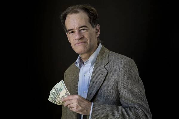 Ronald Keeva Unz (* 20. září 1961) je americký technologický podnikatel, politický aktivista, spisovatel a vydavatel. Unz se stal multimilionářem v Silicon Valley před vstupem do politiky. Neúspěšně kandidoval na guvernéra jako republikán v kalifornských volbách v roce 1994 a na amerického senátora v roce 2016. Sponzoroval několik návrhů propagujících strukturované anglické ponorné vzdělávání, reformu financování kampaně a zvýšení minimální mzdy. ▬ V letech 2007 až 2013 byl vydavatelem amerického konzervativce a od roku 2013 je vydavatelem a redaktorem webu Unz Review, který se popisuje jako "kontroverzní perspektivy do značné míry vyloučené z amerických mainstreamových médií." Web byl kritizován pro jeho rasistický a antisemitský obsah, Southern Poverty Law Center jej označilo za bílou nacionalistickou publikaci.