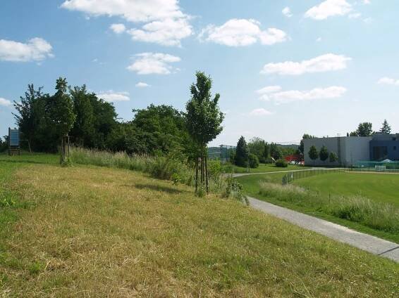Brno Nový Lískovec Park pod Plachtami | Park čtvrtstoletí