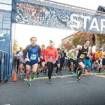 Marathon, Running, Athlete, Long-distance running, Recreation, Half marathon, Outdoor recreation, Individual sports, Sports, Sky, 