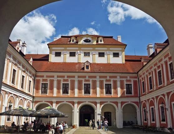 Soubor:Rothenhaus5.jpg – Wikipedie