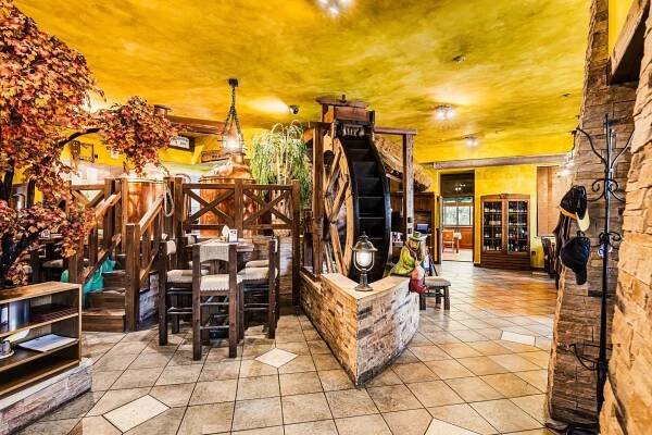 Restaurant | Hotel, Brauerei, Restaurant - Jelínkova vila, Velké Meziříčí