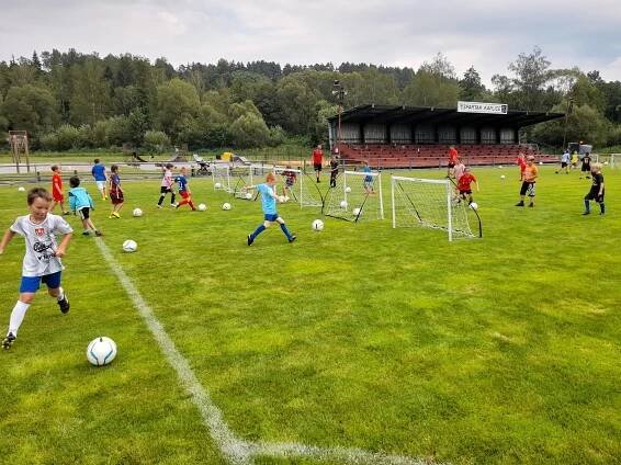 Mladí fotbalisté si užívali vydařený kemp Spartaku Kaplice