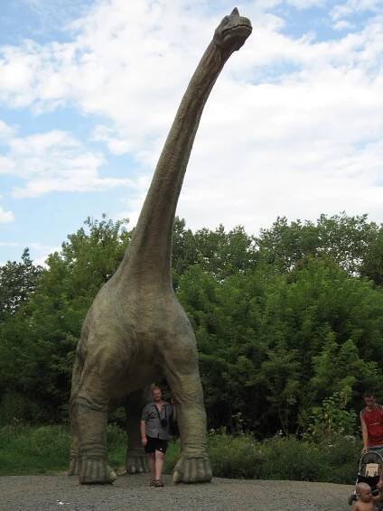 Soubor:Prehist. 015 (dinopark vyškov cz.).jpg – Wikipedie