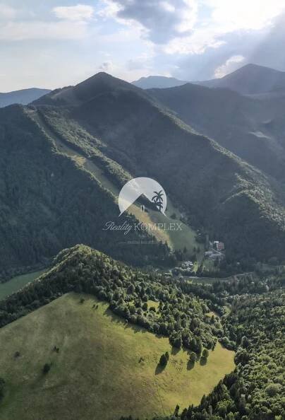 Reality KOMPLEX s.r.o. Vám ponúka na PREDAJ investičný pozemok v nádhernej lokalite v obci Párnica