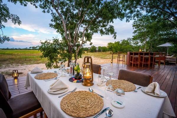 Wild Expeditions - Camp Hwange & Muddy Teak