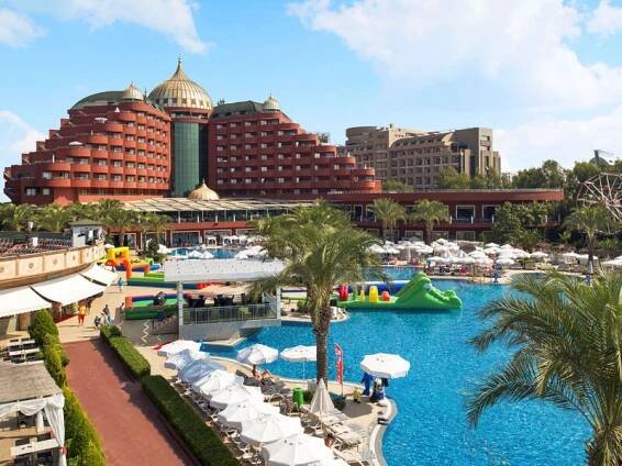 Delphin Palace