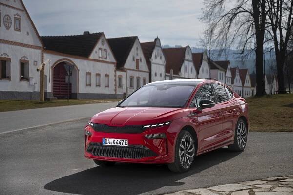První jízda s jedním z nejlepších elektromobilů: Škoda Enyaq aspiruje na jedničku trhu | Autojournal.cz