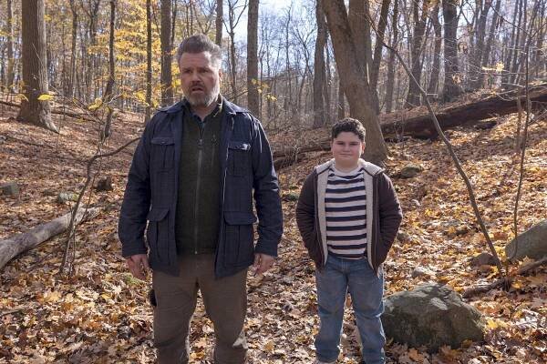 Tyler Labine - Nemocnice New Amsterdam - Falling - Z filmu