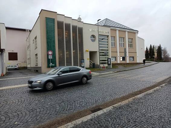 Společenský dům ve Světlé se mění, nová už je i městská restaurace