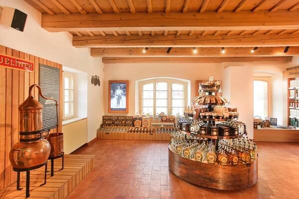 R. JELÍNEK Muzeum slivovice, Gastronomie Praha