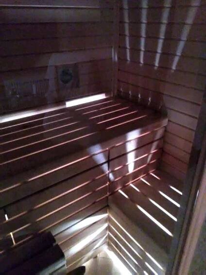 Stavba sauny svépomocí na Klatovsku - Sauna.cz