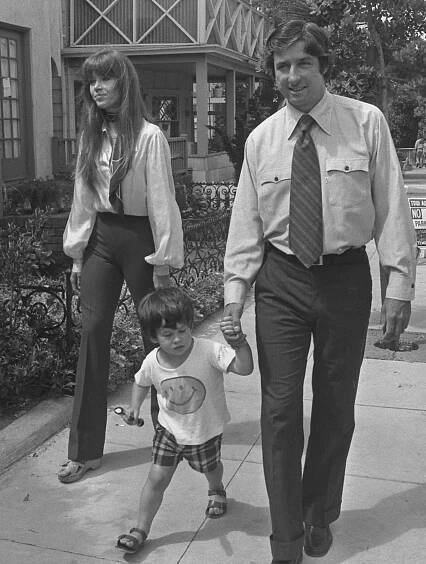 Tom Hayden - Wikipedia