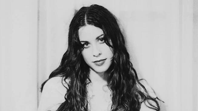 Alanis Morissette Isn’t Angry Anymore. But ‘Jagged Little Pill’ Rages On.