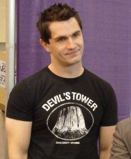 Sam Witwer - Wikipedia