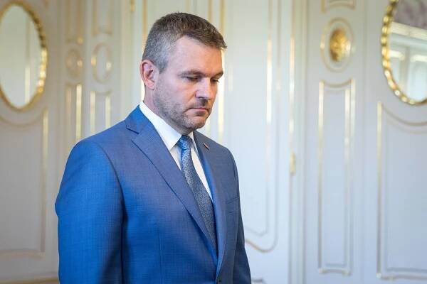 Premiér Pellegrini odcestuje na návštevu Ruska, mal by sa stretnúť aj s prezidentom Putinom