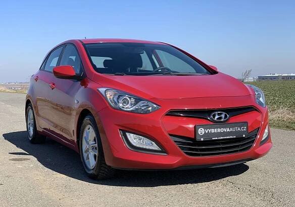 Hyundai I30 Hatchback 1.6 Benzin 88 kW/Manuál - Výběrová auta