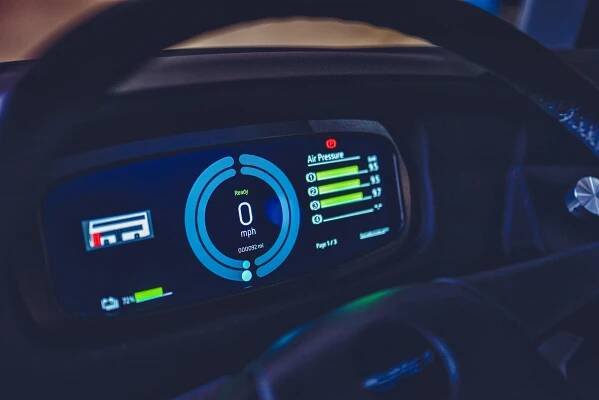 WHEELY-SAFE ALERTS DISPLAYED ON DASHBOARD OF NEW ELECTRIC DOUBLE DECKER FROM WRIGHTBUS