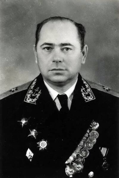 Ivanov, Nikolaj Grigorjevič : I