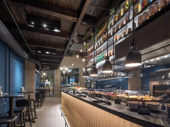 4chodové vegetariánské menu v restauraci Talíř, Praha