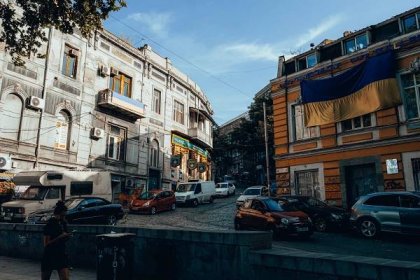 Последствия российской эмиграции в Грузию: кратный рост ВВП и студенты без жилья