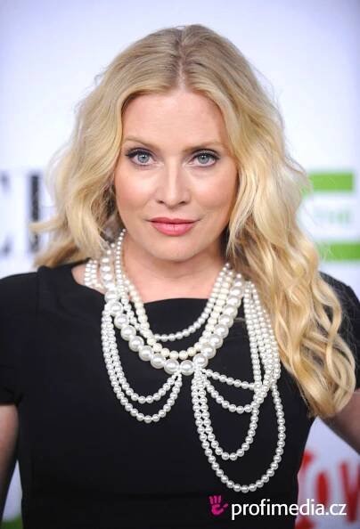 Emily Procter - celebrity účes - HappyHair
