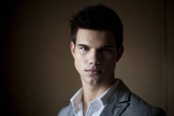 Taylor Lautner