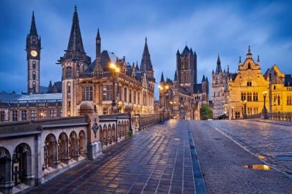 A Thorough Guide for Where to Stay in Ghent in 2024!