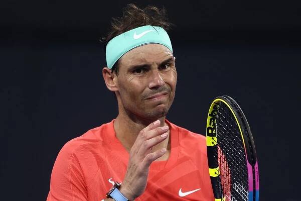 Rafael Nadal squanders three match points in Brisbane International defeat against Jordan Thompson
