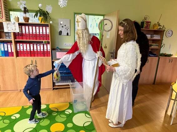 Mik, miku, mik, miku Mikuláš. - Oficiální stránky MŠ Napajedla