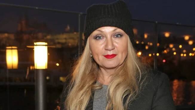 Bára Basiková dva roky před šedesátkou: Chlapa shání na seznamce
