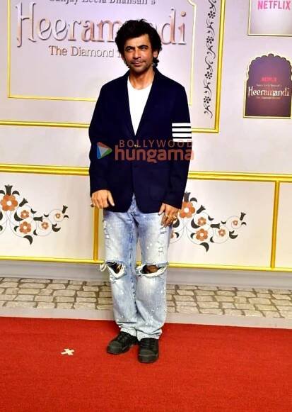 Sunil Grover - Wikipedia