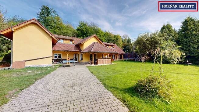 Prodej chalupy 250 m2,pozemek 2532m2 -  Stupava