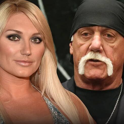 Brooke Hogan Visits Funeral Home, Prays by Hulk's Body