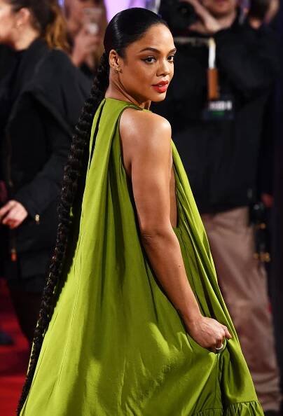 Holiday 2018 Beauty: Celeb-Inspired Hair, Makeup Ideas