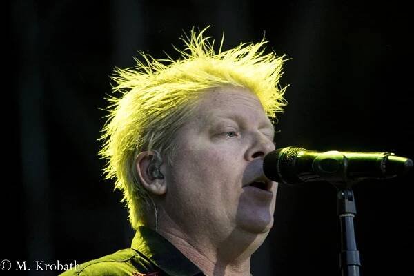 RECENZE: The Offspring umí strhnout publikum, ale nikam se neposouvají