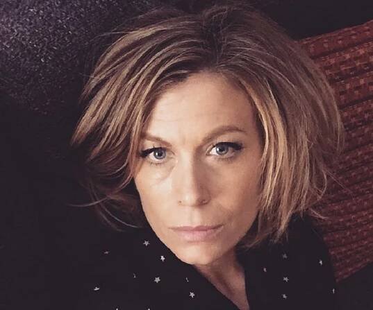 Sonya Walger Biography - Facts, Childhood, Family Life & Achievements