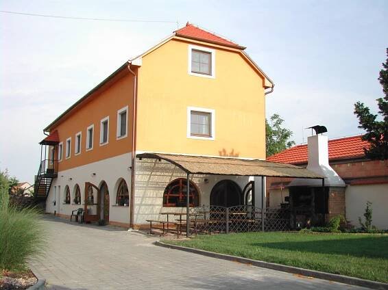 Penzion ONYX Lednice - Najdi sklípek